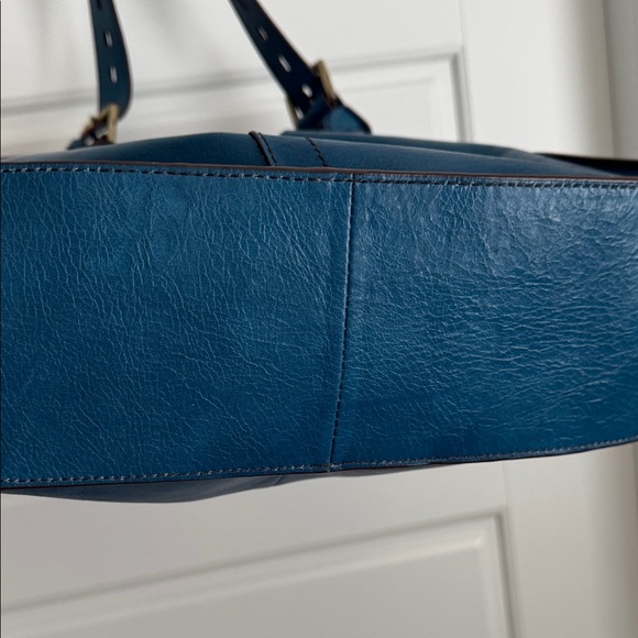 HOBO Marley Bayou Blue Shoulder Bag - Picture 6 of 8